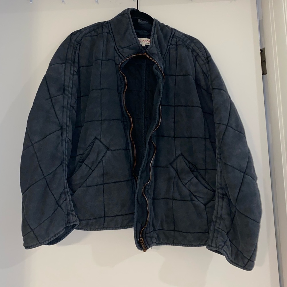Free people quilted jacket. Size XS. Navy/charcoal grey